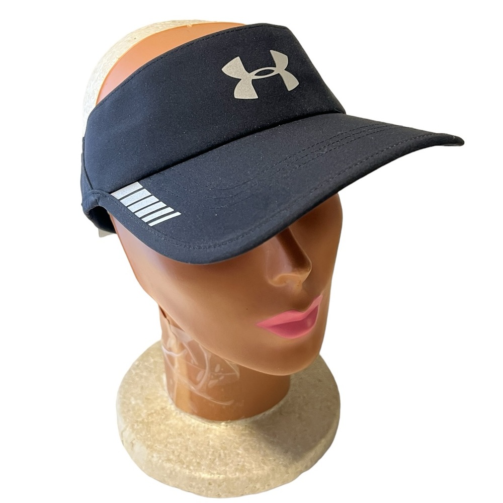Under Armour black and white visor